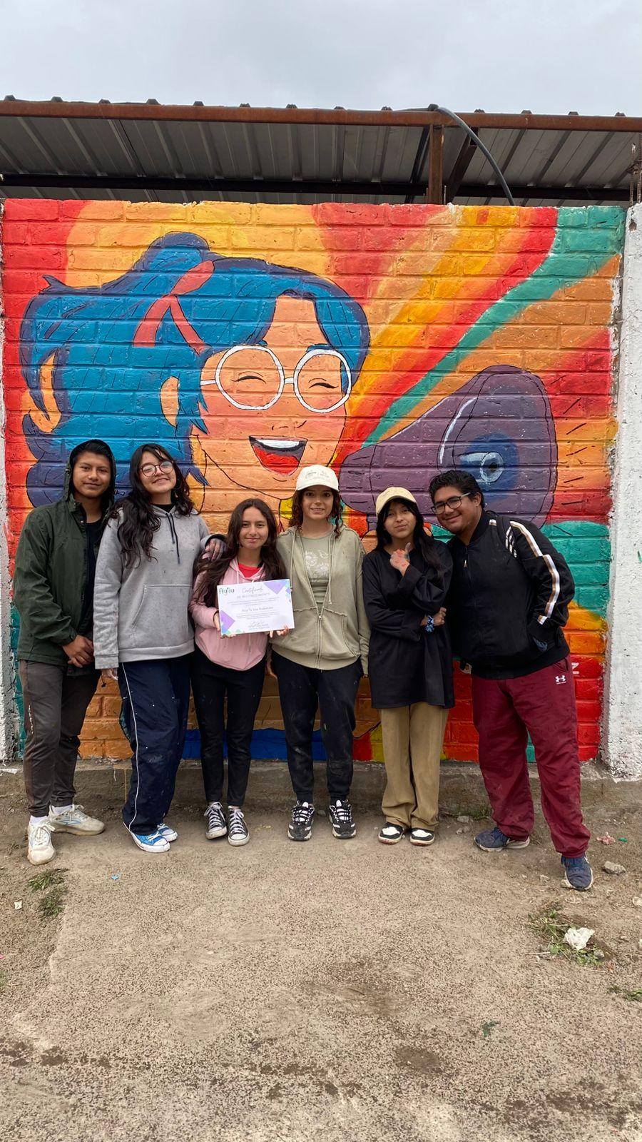 Mural colectivo “Tejiendo Comunidades”